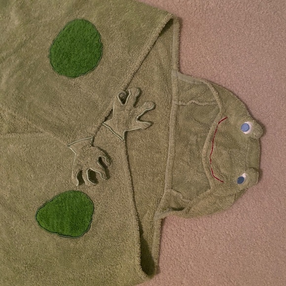 Pottery Barn kids hooded towel. 100% cotton. - Picture 3 of 6
